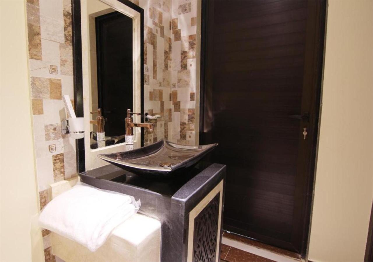 هذا منزلى الحمراء Riad Exterior foto